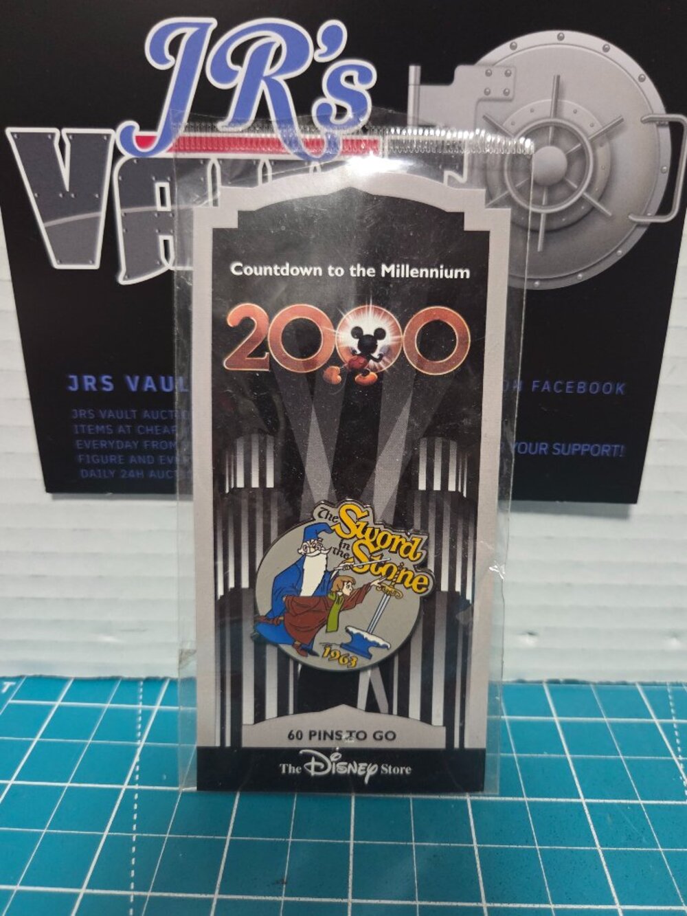 Disney DS Countdown to the Millennium Series The Sword in the Stone Enamel Pin
